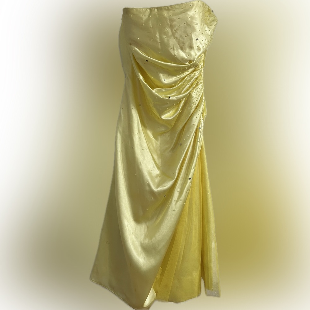 YELLOW STRAPLESS CINCHED SATIN/ TULLE DRESS